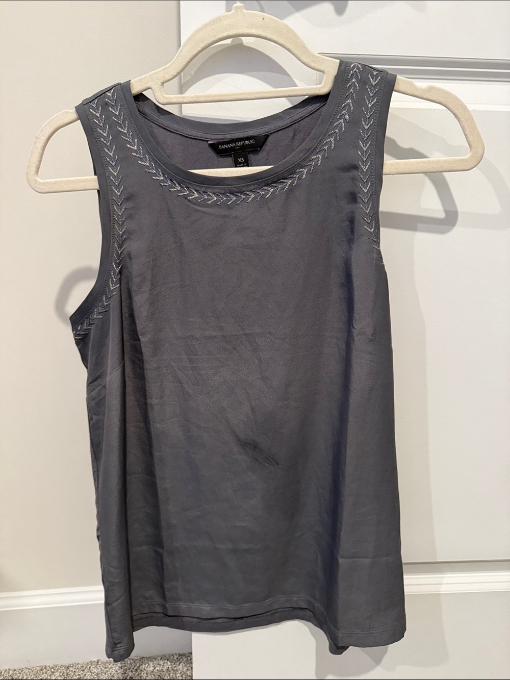 Banana Republic Gray Embroidered Sleeveless Tank